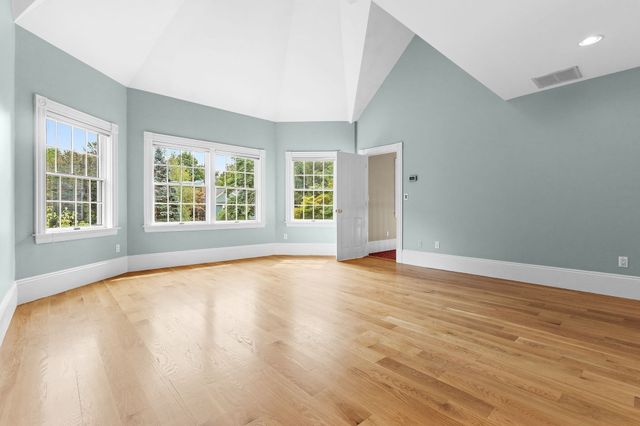 27 Carriage Drive, Lexington, MA 02420