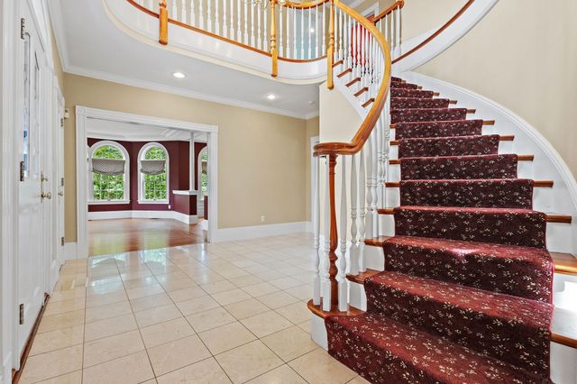 27 Carriage Drive, Lexington, MA 02420