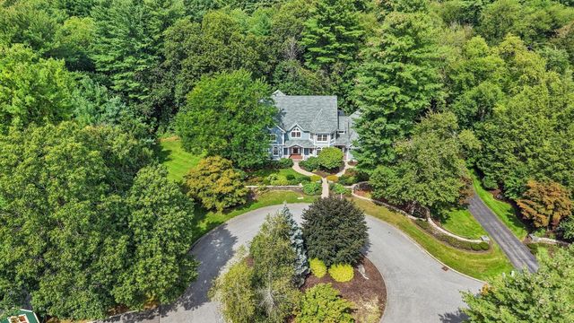 27 Carriage Drive, Lexington, MA 02420