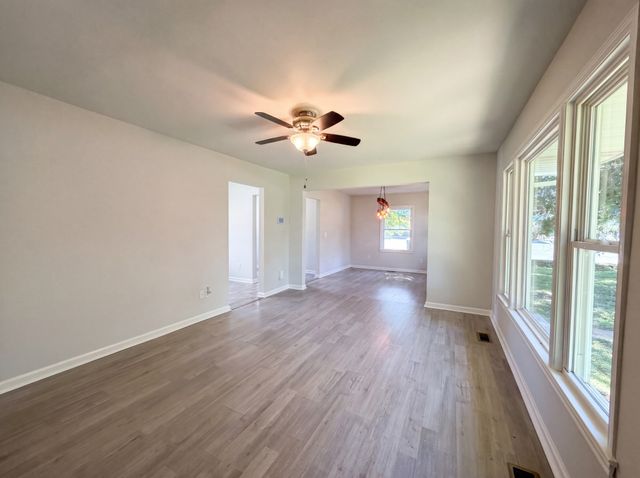1036 E Commerce St, Lewisburg, TN 37091