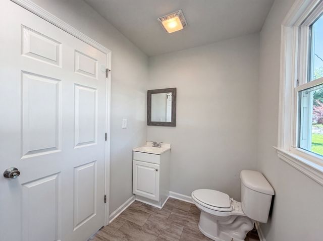 1036 E Commerce St, Lewisburg, TN 37091