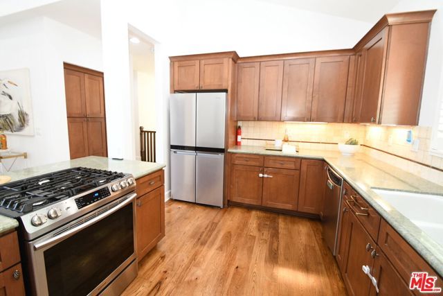 2516 Gates Avenue B, Redondo Beach, CA 90278