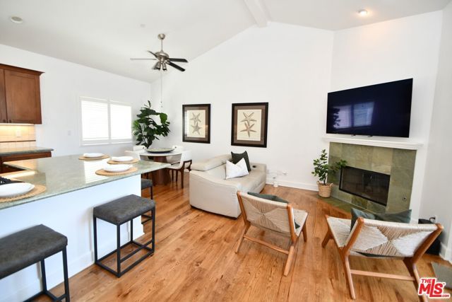 2516 Gates Avenue B, Redondo Beach, CA 90278