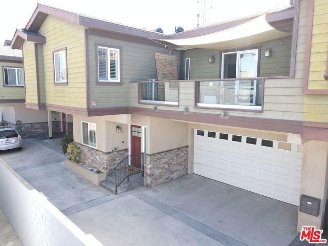 2516 Gates Avenue B, Redondo Beach, CA 90278