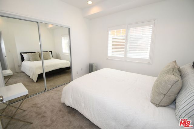 2516 Gates Avenue B, Redondo Beach, CA 90278