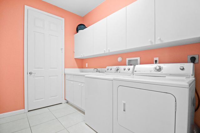 1196 SE Fleming Way, Stuart, FL 34997