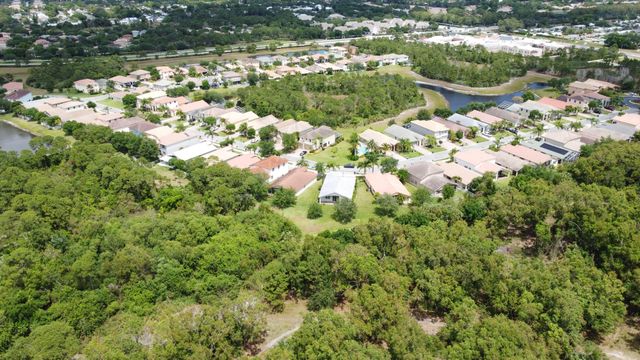 1196 SE Fleming Way, Stuart, FL 34997