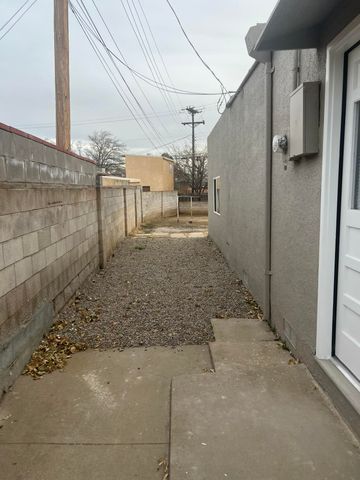 9820 Aztec Road NE, Albuquerque, NM 87111