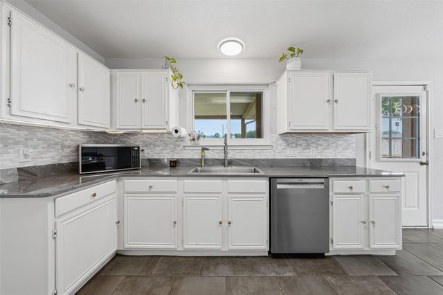 16938 Blue Mist Circle, Sugar Land, TX 77498