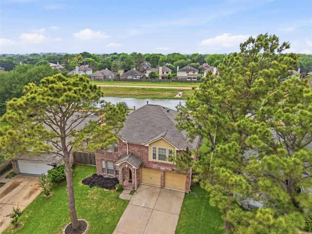 16938 Blue Mist Circle, Sugar Land, TX 77498