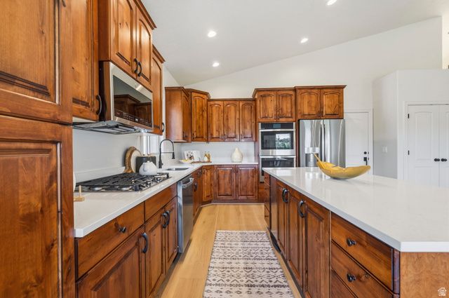 6698 S HIDDEN MILL CV, Cottonwood Heights, UT 84121