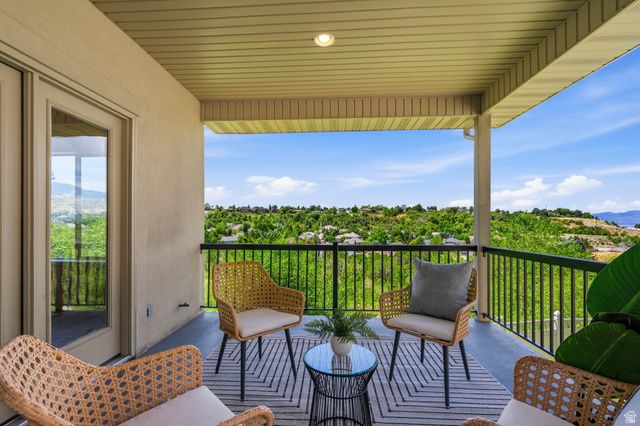 6698 S HIDDEN MILL CV, Cottonwood Heights, UT 84121