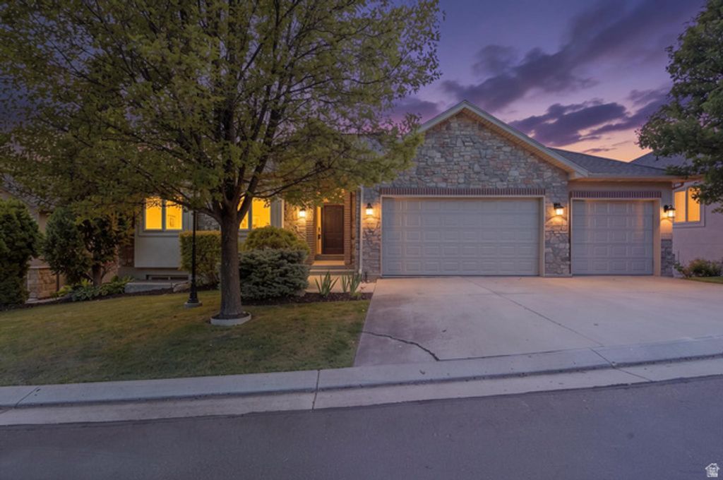 6698 S HIDDEN MILL CV, Cottonwood Heights, UT 84121