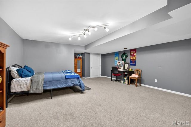 4108 Millers Ridge, St Charles, MO 63304