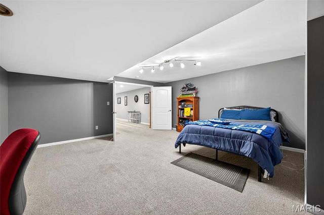 4108 Millers Ridge, St Charles, MO 63304