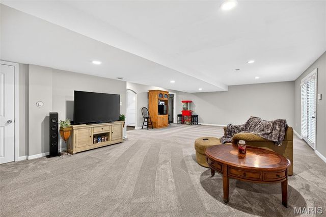 4108 Millers Ridge, St Charles, MO 63304