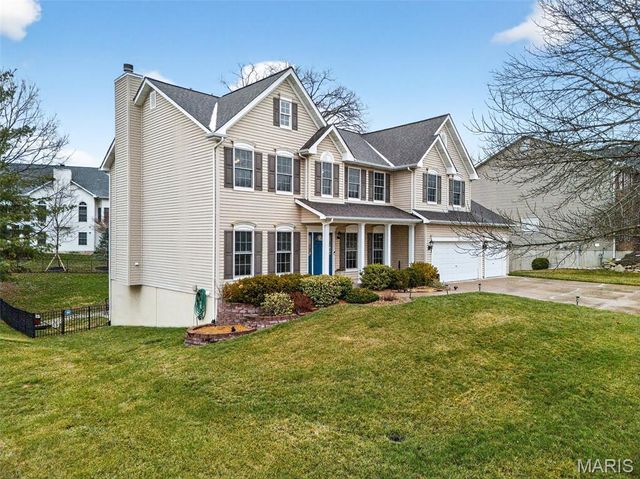 4108 Millers Ridge, St Charles, MO 63304