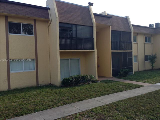 2982 NW 55th Ave 2C, Lauderhill, FL 33313