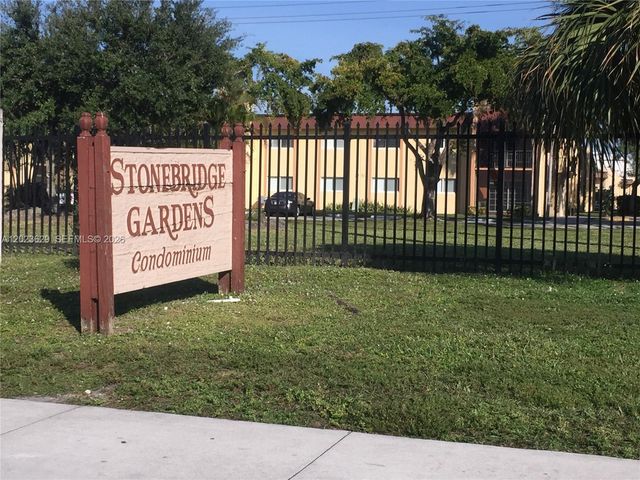 2982 NW 55th Ave 2C, Lauderhill, FL 33313