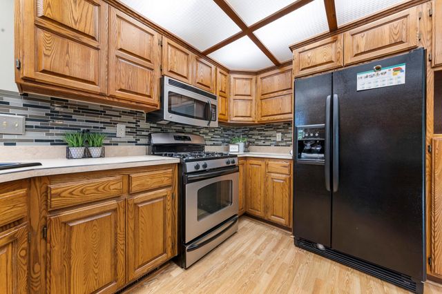 1801 87th Trail N, Brooklyn Park, MN 55443