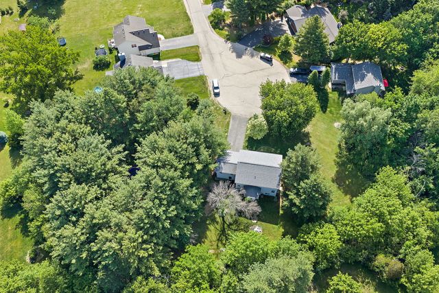 213 SW Griffin Place, Poplar Grove, IL 61065