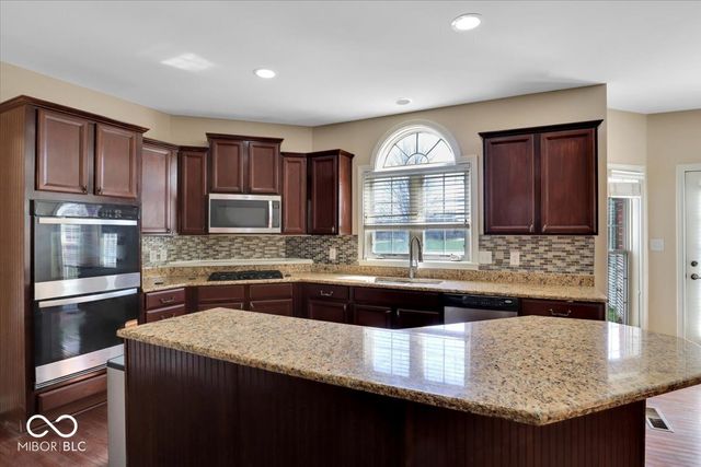 2519 Heathermoor Park Drive S, Carmel, IN 46074