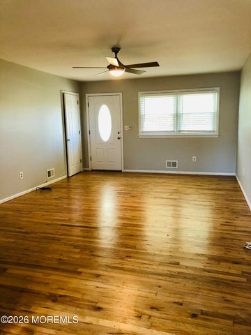 3208-3210 Cohocton Avenue 10, Point Pleasant, NJ 08742