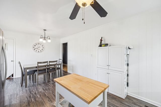 6719 Forrest Ln, Murfreesboro, TN 37129