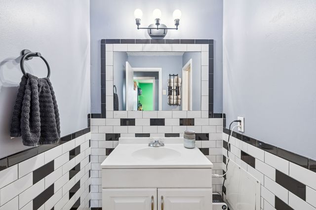 6719 Forrest Ln, Murfreesboro, TN 37129