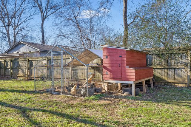 6719 Forrest Ln, Murfreesboro, TN 37129