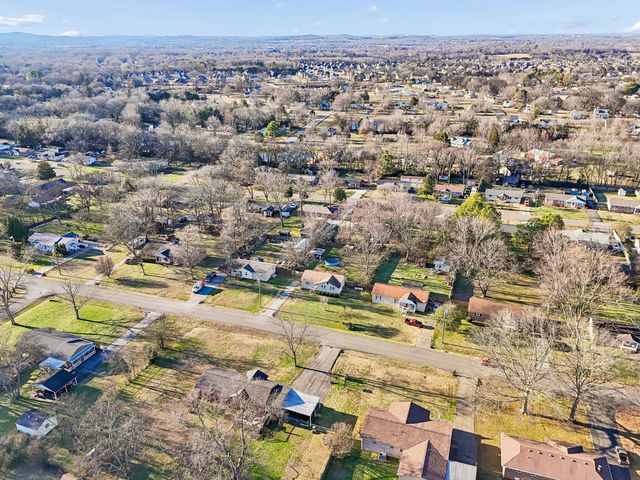 6719 Forrest Ln, Murfreesboro, TN 37129