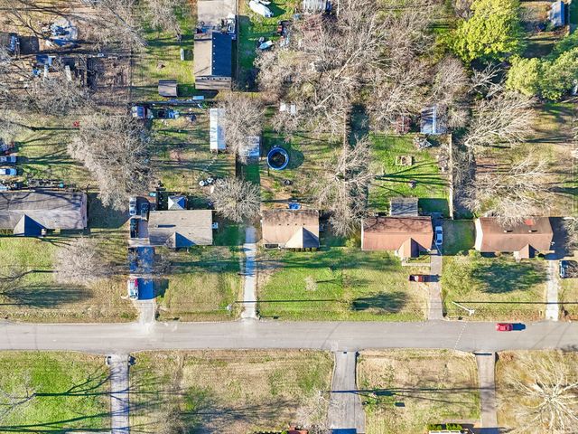 6719 Forrest Ln, Murfreesboro, TN 37129