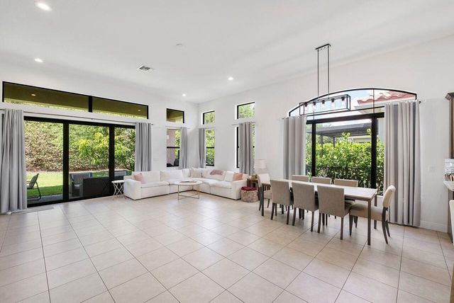 8251 CANOPY Terrace, Parkland, FL 33076