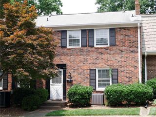 2942 Saint Marks Road C, Winston-salem, NC 27103