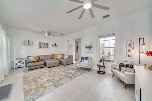 8335 NW 7TH Terrace, Boca Raton, FL 33487