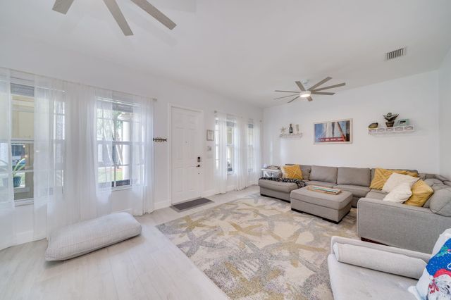 8335 NW 7TH Terrace, Boca Raton, FL 33487