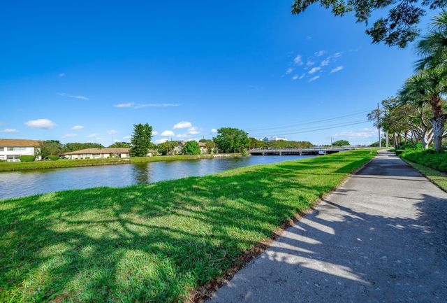 8335 NW 7TH Terrace, Boca Raton, FL 33487