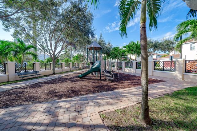 8335 NW 7TH Terrace, Boca Raton, FL 33487
