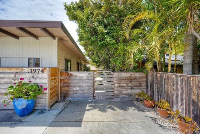 1974 Manchester Avenue, Cardiff By The Sea, CA 92007
