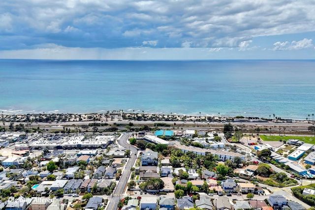 1974 Manchester Avenue, Cardiff By The Sea, CA 92007