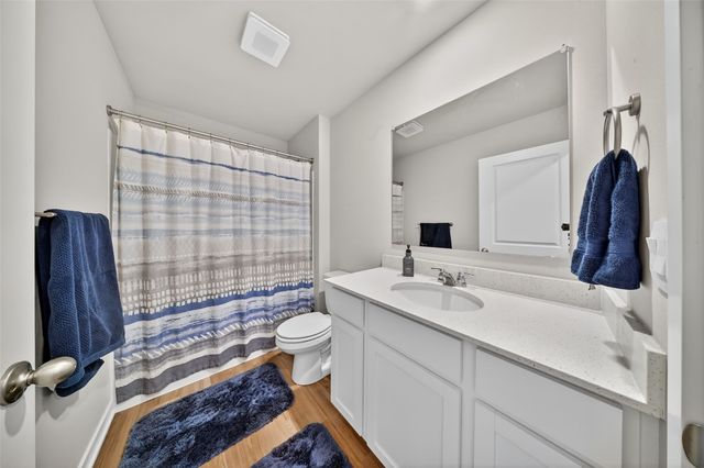 2806 Mary Drive, Hiawatha, IA 52233