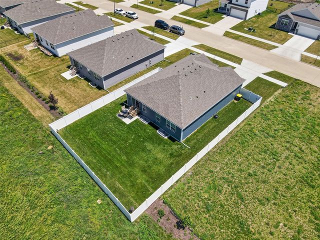2806 Mary Drive, Hiawatha, IA 52233