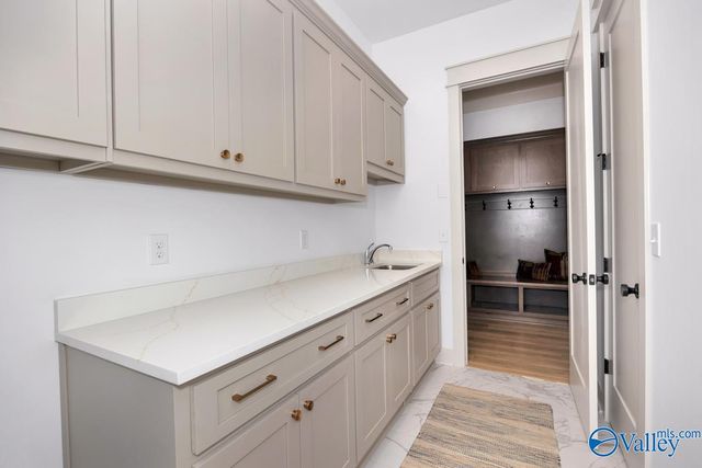 12 Devereux Place, Gurley, AL 35748