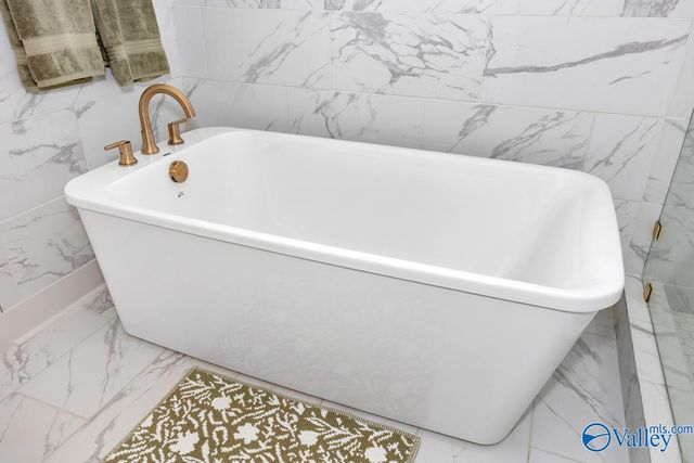 12 Devereux Place, Gurley, AL 35748