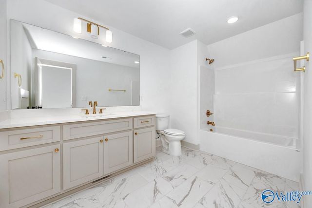 12 Devereux Place, Gurley, AL 35748