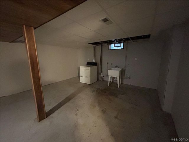 20501 Wakenden, Redford Charter Township, MI 48240