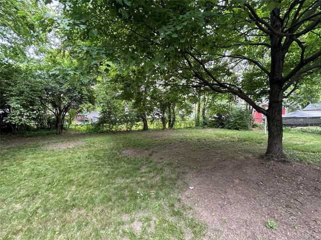 20501 Wakenden, Redford Charter Township, MI 48240