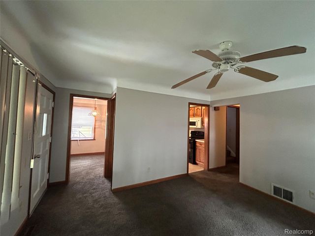 20501 Wakenden, Redford Charter Township, MI 48240