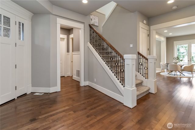 3232 112th Avenue SE, Bellevue, WA 98004