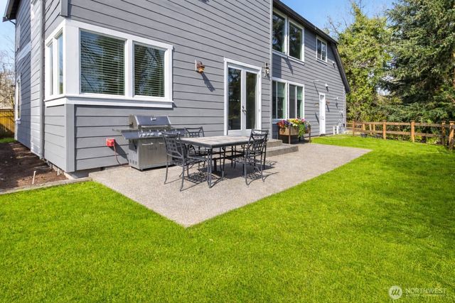 3232 112th Avenue SE, Bellevue, WA 98004